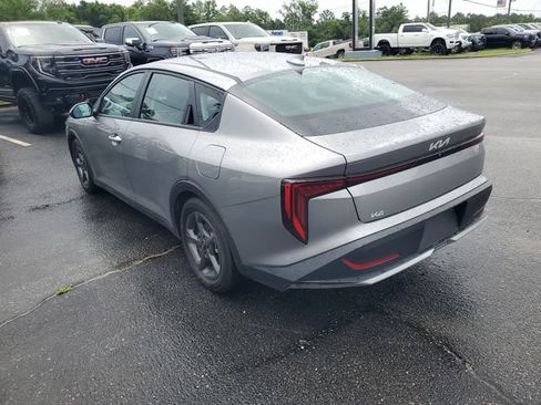 Used 2025 Kia K4 FWD image 3
