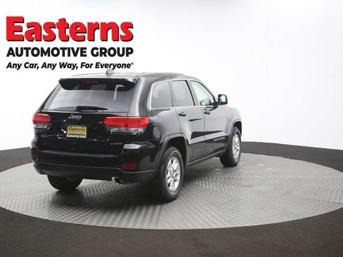 Used 2018 Jeep Grand Cherokee Laredo RWD image 40