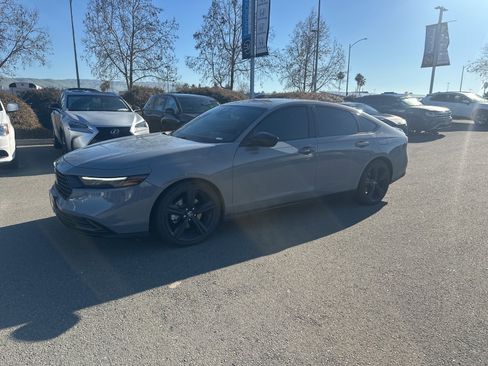 Used 2024 Honda Accord Sport image 5