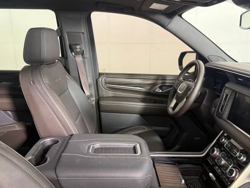 Used 2024 GMC Yukon Denali AWD/4WD image 34