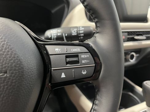 Used 2026 Honda HR-V EX-L image 18