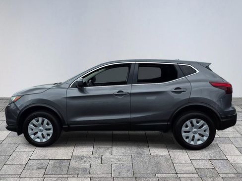 Used 2019 Nissan Rogue Sport S FWD image 4