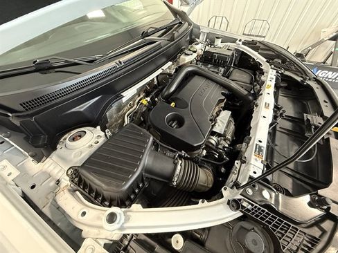 Used 2024 GMC Terrain SLT image 51