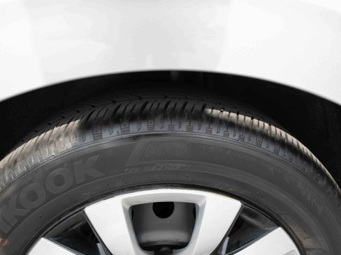 Used 2023 Honda Civic LX image 29