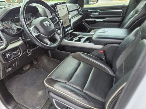 Used 2023 RAM 1500 Laramie AWD/4WD image 10