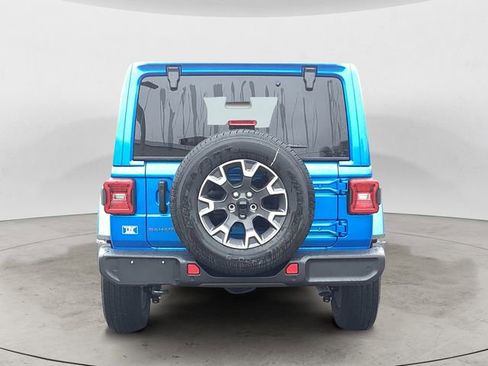 New 2026 Jeep Wrangler Unlimited Sahara AWD/4WD image 5