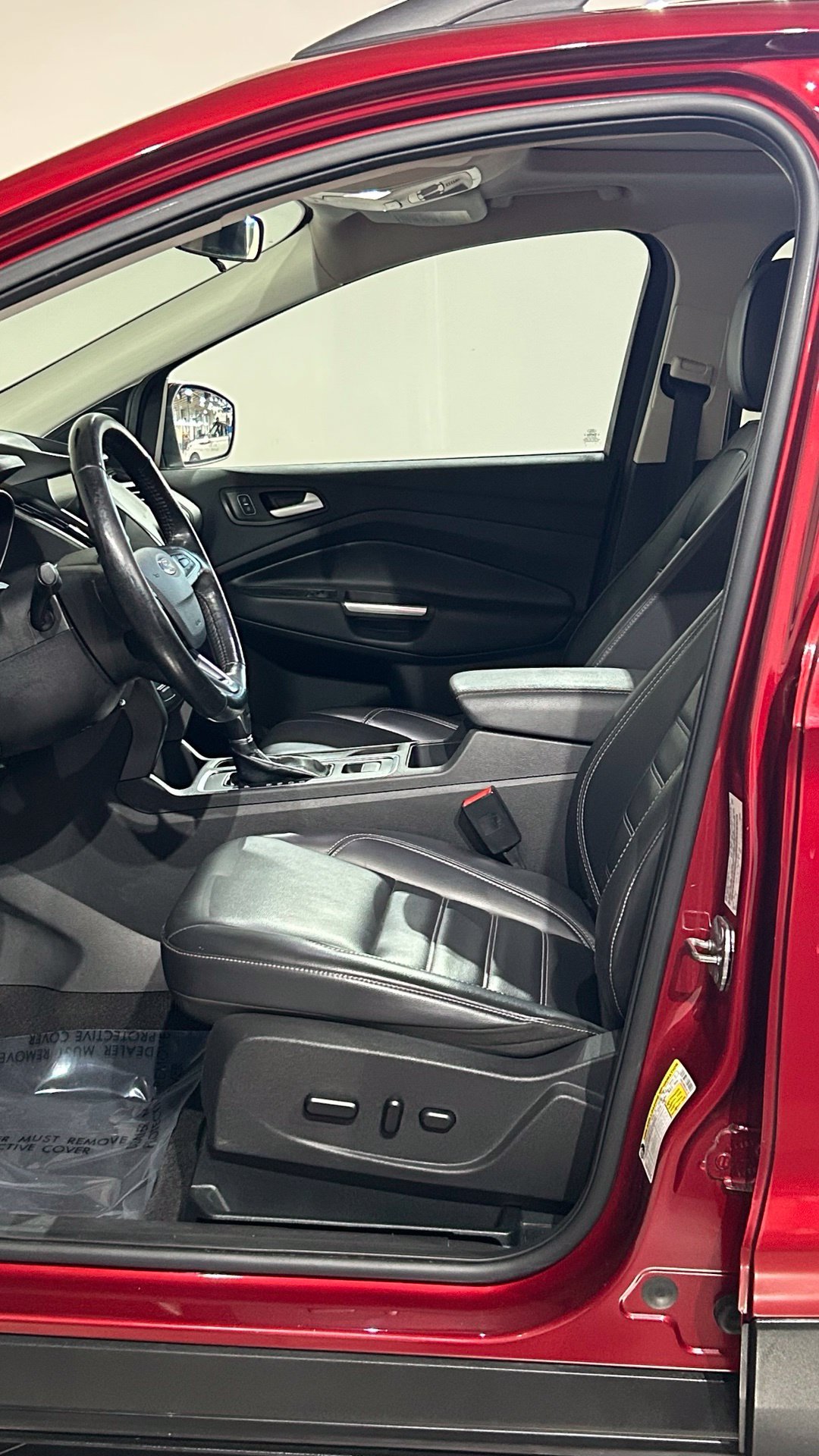 Used 2019 Ford Escape SEL AWD/4WD image 36