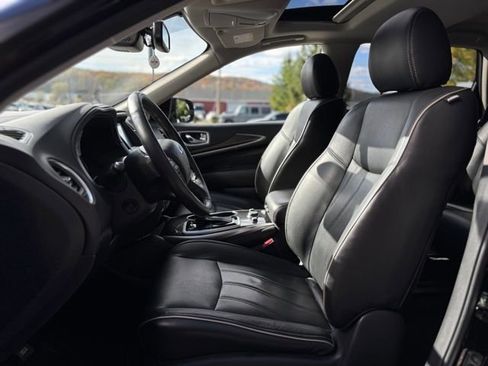 Used 2019 INFINITI QX60 Luxe w/ Essential Package image 42
