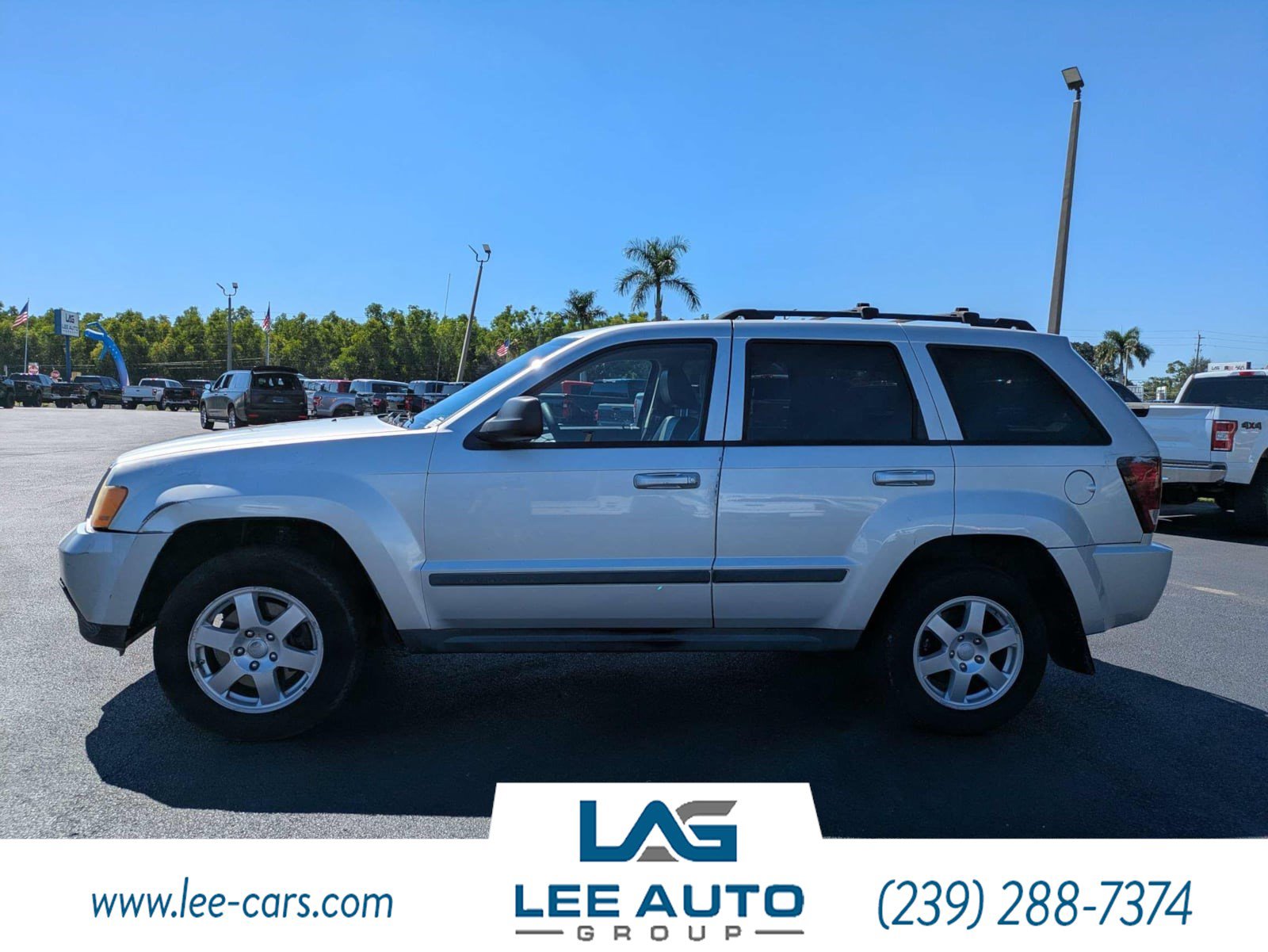 Used 2008 Jeep Grand Cherokee Laredo AWD/4WD image 6
