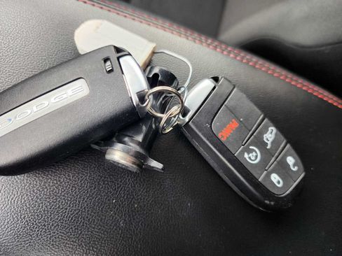 Used 2025 Dodge Durango R/T w/ Blacktop Package AWD/4WD image 30