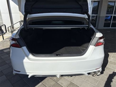 Used 2023 Toyota Camry SE image 29