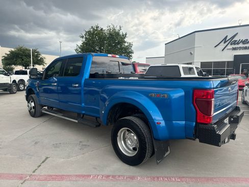 Used 2020 Ford F350 Lariat w/ Chrome Package AWD/4WD image 2