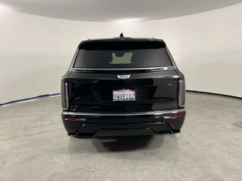 Used 2026 Cadillac Vistiq Platinum AWD/4WD image 7