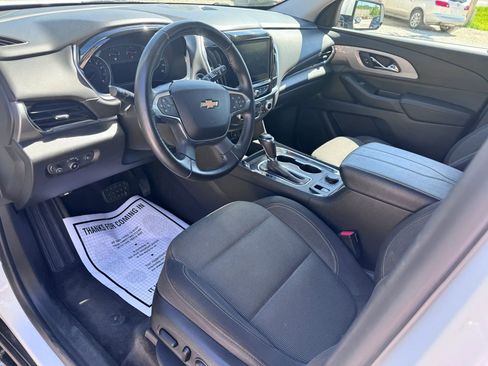 Used 2019 Chevrolet Traverse LT image 13