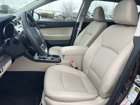 Used 2019 Subaru Outback 3.6R Limited w/ Popular Package #2 image 22