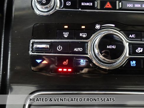 Used 2022 Lincoln Nautilus Reserve image 8