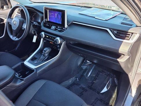 Used 2024 Toyota RAV4 LE image 21