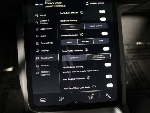 Used 2024 Lucid Air Pure image 31