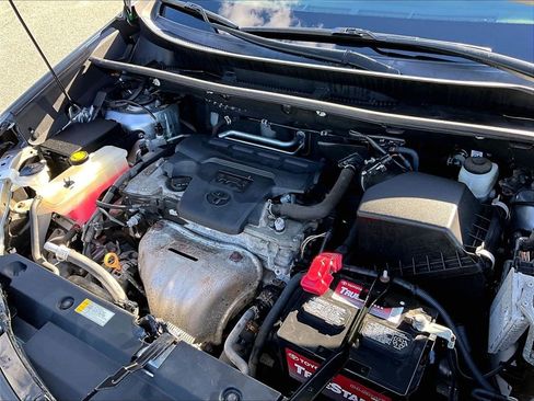 Used 2017 Toyota RAV4 LE w/ Carpet Mat Package AWD/4WD image 35