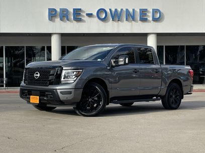 Used 2024 Nissan Titan SV w/ SV Convenience Package