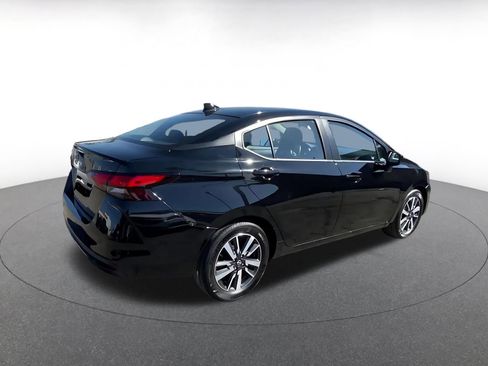 Used 2025 Nissan Versa SV image 15