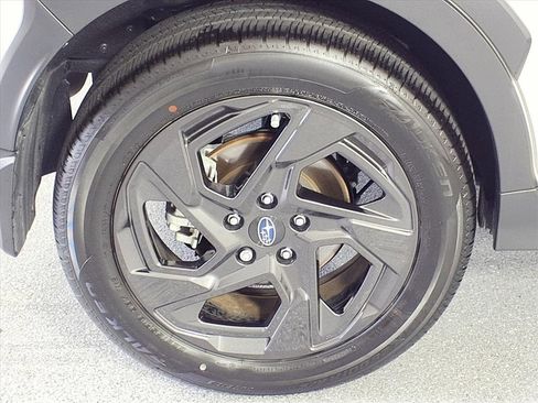 Certified 2025 Subaru Crosstrek 2.5i Sport w/ Crosstrek Mirror Package image 5