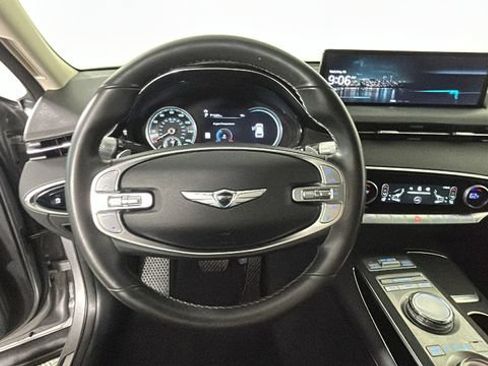 Used 2025 Genesis GV70 2.5T AWD/4WD image 15