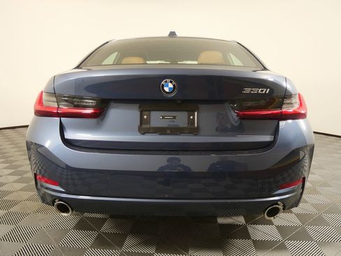 Certified 2025 BMW 330i Sedan image 4