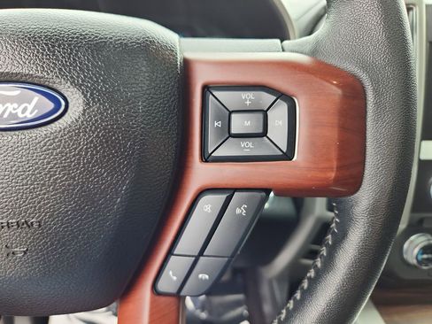 Used 2017 Ford F150 Lariat w/ Equipment Group 502A Luxury image 19