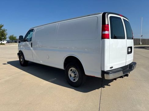Used 2021 Chevrolet Express 2500 Extended w/ Driver Convenience Package RWD image 8