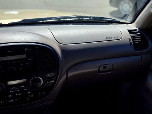 Used 2007 Toyota Sequoia SR5 AWD/4WD image 26