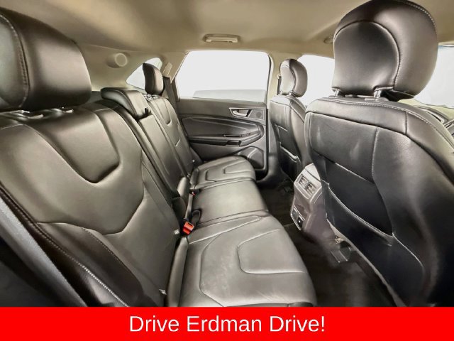 Used 2018 Ford Edge Titanium w/ Technology Package FWD image 28