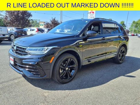 Used 2024 Volkswagen Tiguan SE R-Line AWD/4WD image 5