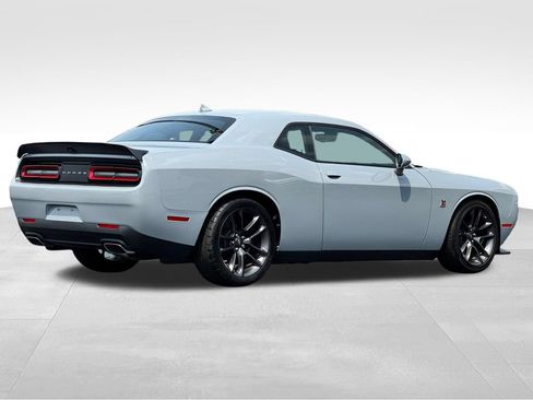 Used 2021 Dodge Challenger R/T Scat Pack RWD image 7