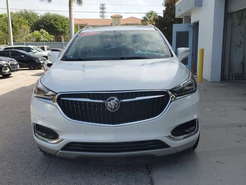 Used 2020 Buick Enclave Premium w/ Sun and Sites Package AWD/4WD image 10