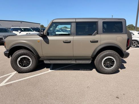 New 2025 Ford Bronco Badlands w/ Matte Film Protection Package AWD/4WD image 5