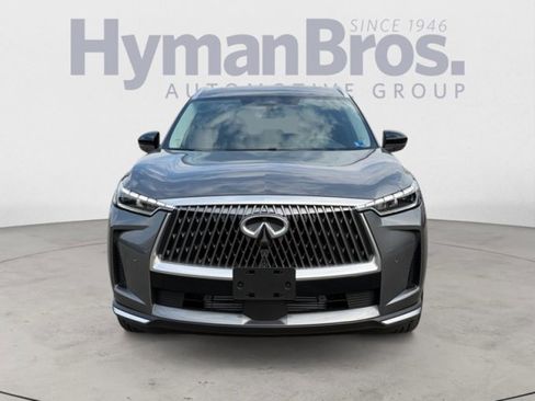 New 2026 INFINITI QX60 Luxe w/ Family Package image 8