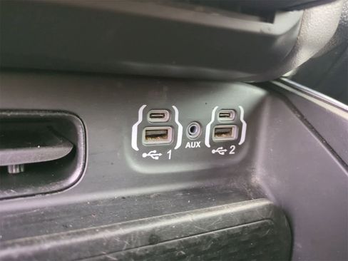 Used 2021 RAM 1500 Big Horn image 30