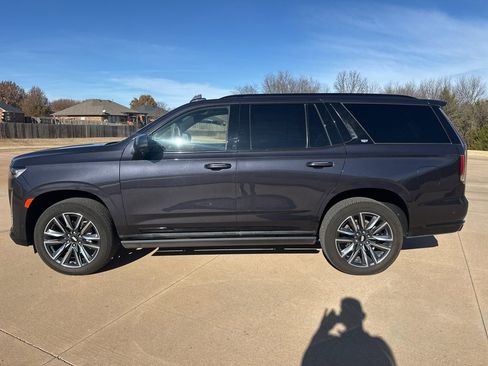 Used 2022 Cadillac Escalade Sport w/ Touring Package image 2