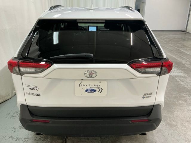 Used 2025 Toyota RAV4 XLE w/ Weather Package AWD/4WD image 4