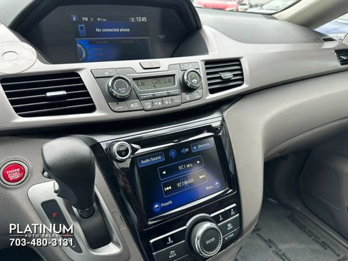 Used 2017 Honda Odyssey EX-L image 12
