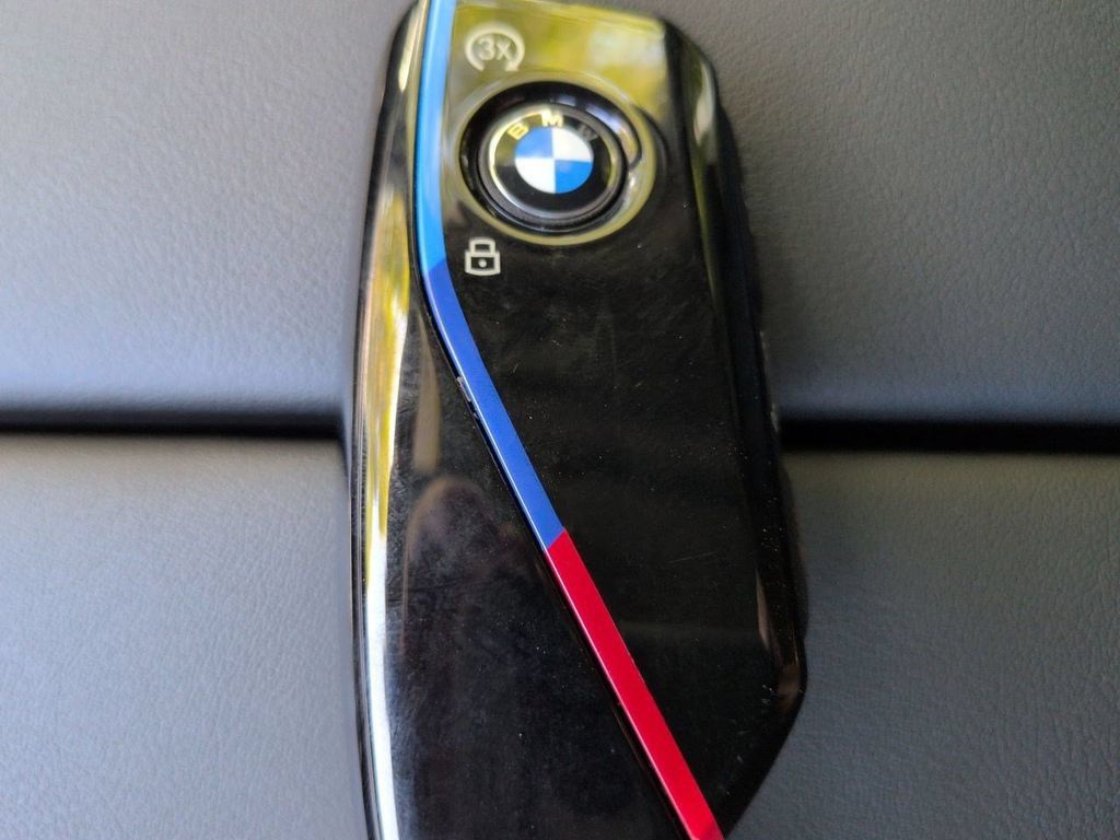 New 2026 BMW X5 M60i AWD/4WD image 30