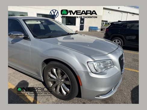 Used 2020 Chrysler 300 Limited AWD/4WD image 1