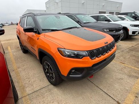 New 2026 Jeep Compass Trailhawk w/ Sun, Sound & Navigation Group image 1
