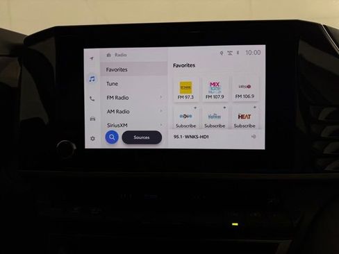 Used 2025 Toyota Camry LE image 21