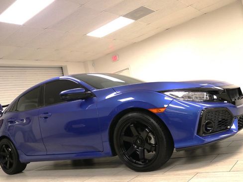 Used 2019 Honda Civic EX image 9
