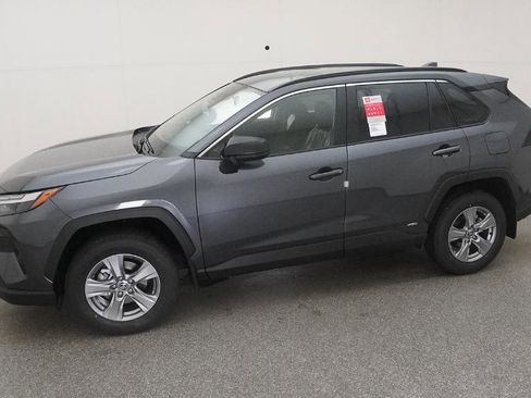 New 2025 Toyota RAV4 LE image 5