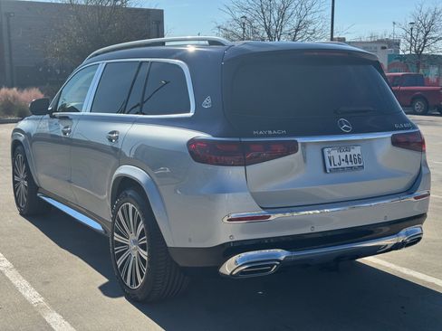 Used 2024 Mercedes-Benz Maybach GLS 600 4MATIC image 9