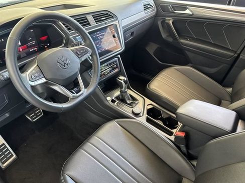 Used 2023 Volkswagen Tiguan SE R-Line AWD/4WD image 10