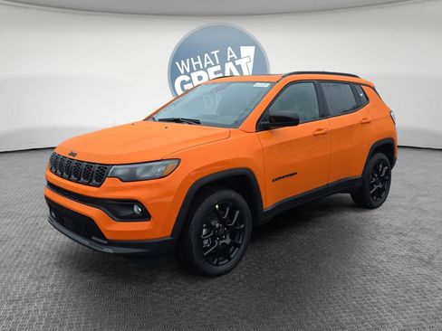 New 2026 Jeep Compass Latitude w/ Sun and Sound Group image 8